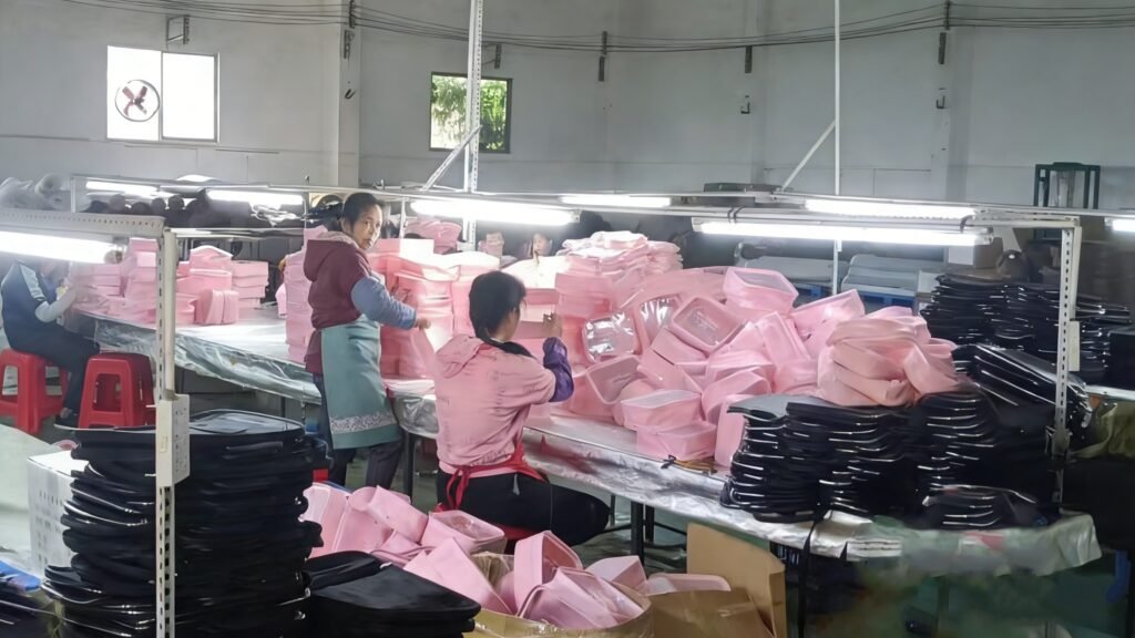 How to Make a Cosmetic Bag from Scratch at Home?